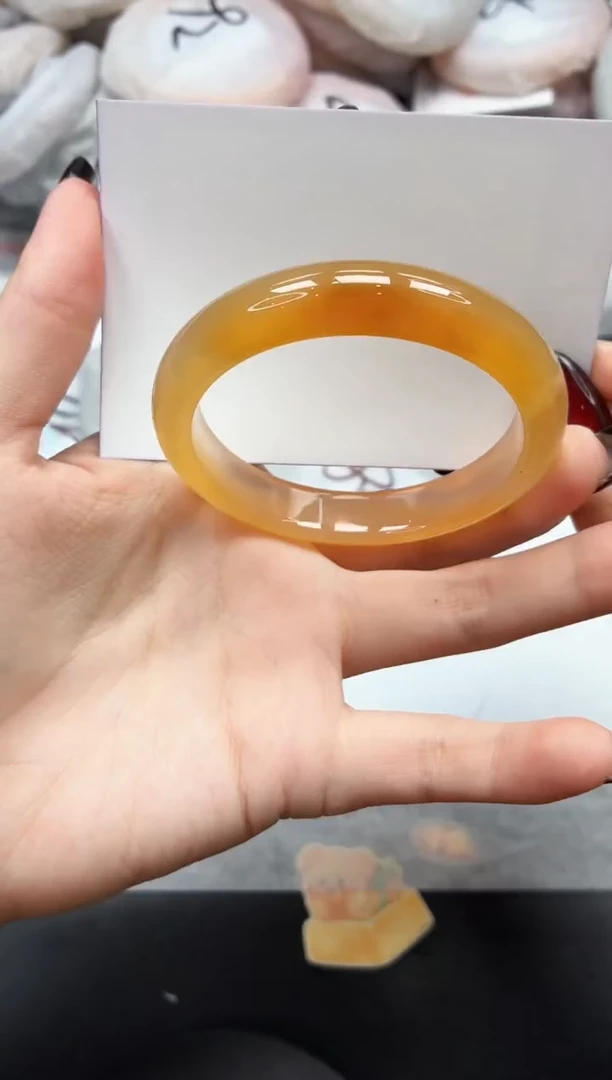 未镶嵌手镯石英质玉140/香槟53.3