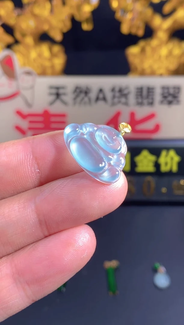 翡翠未镶嵌颈饰