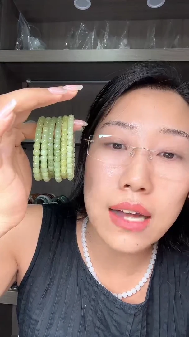 未镶嵌手链和田玉天然和田玉 假一赔万赔命