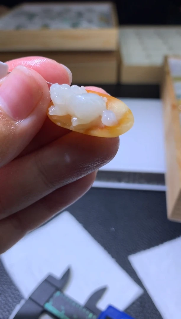 定制翡翠未镶嵌毛货