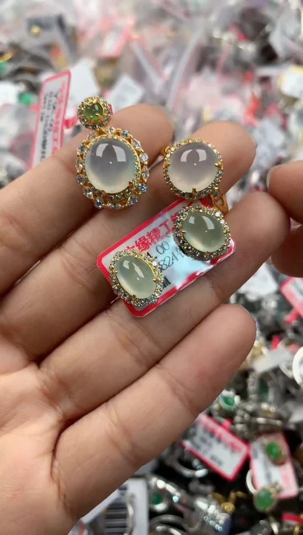 银S925镶嵌戒指翡翠888              10