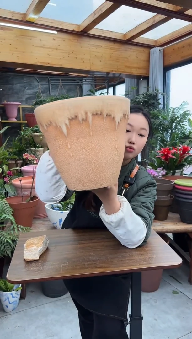 30.5*25.4/象牙色水滴手工强体花盆/10S30