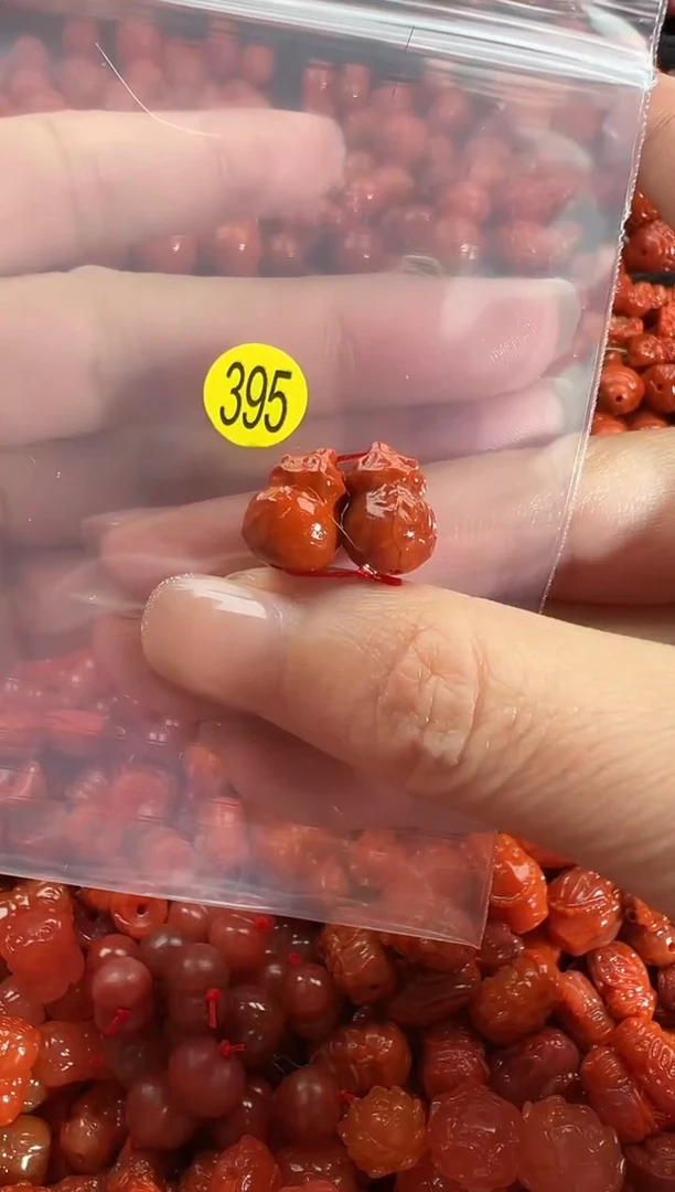 颈饰未镶嵌南红玛瑙1
