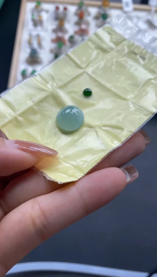 翡翠裸石未镶嵌天然翡翠裸石蛋面13