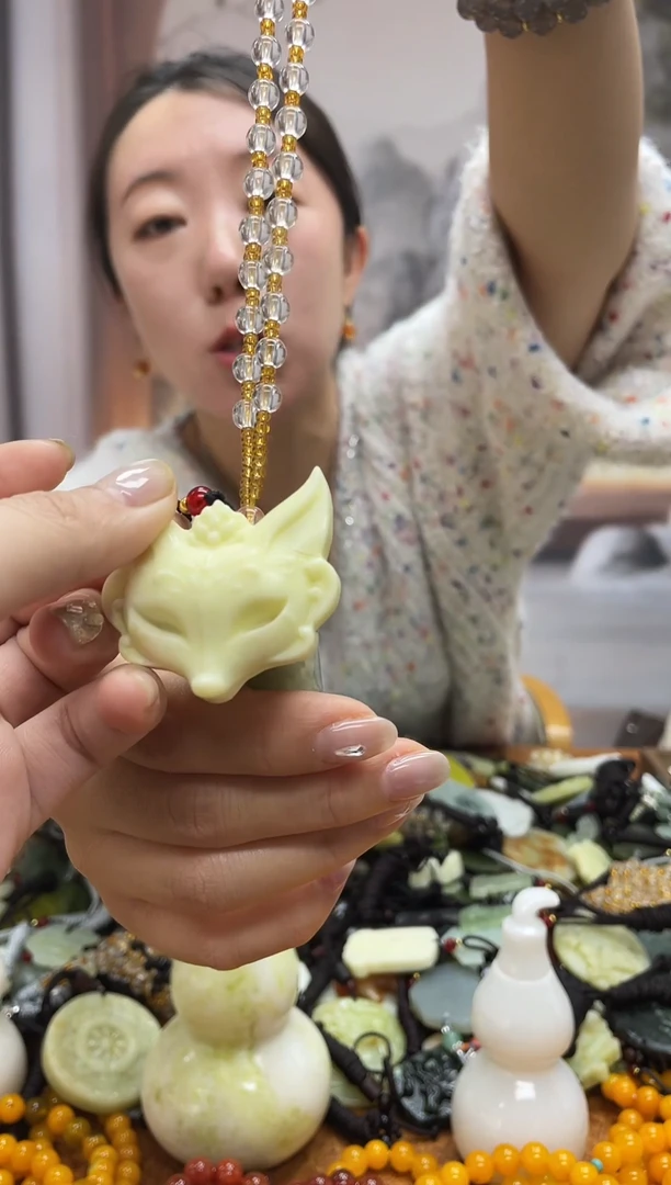 未镶嵌岫玉吊坠·