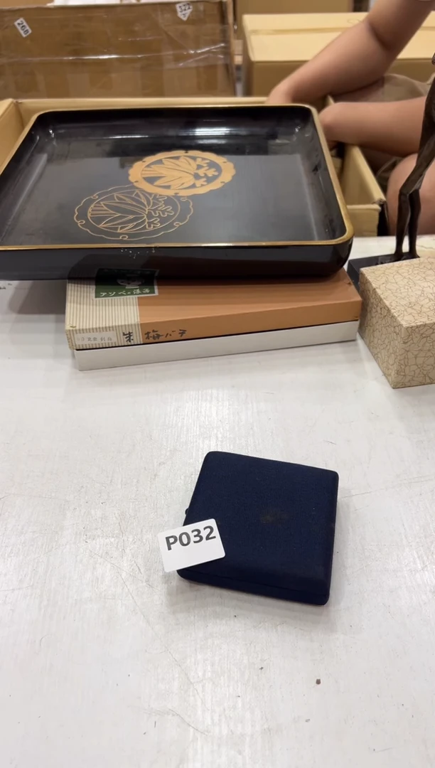 瓷片老**妇032中古商品，谨慎参拍