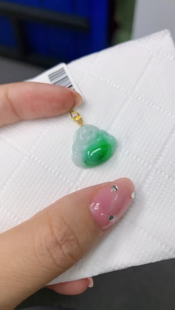 翡翠18K金镶嵌颈饰1111111111