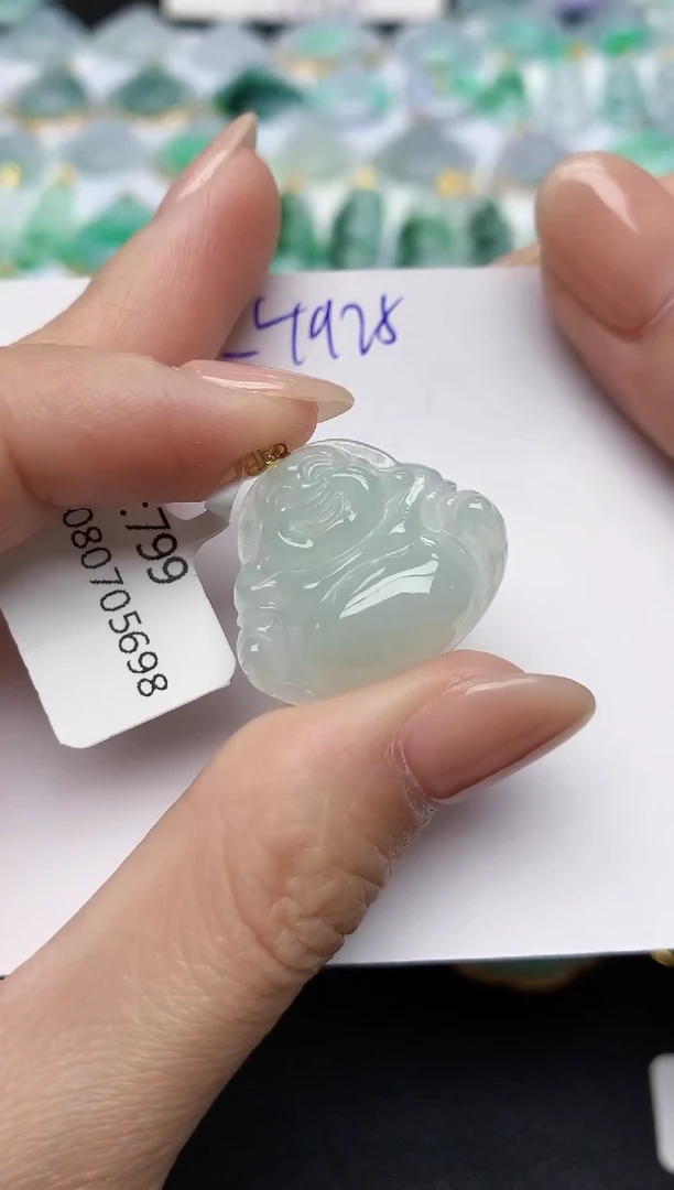 颈饰18K金镶嵌翡翠 天然缅甸A货翡翠百元以上9元证书费自理