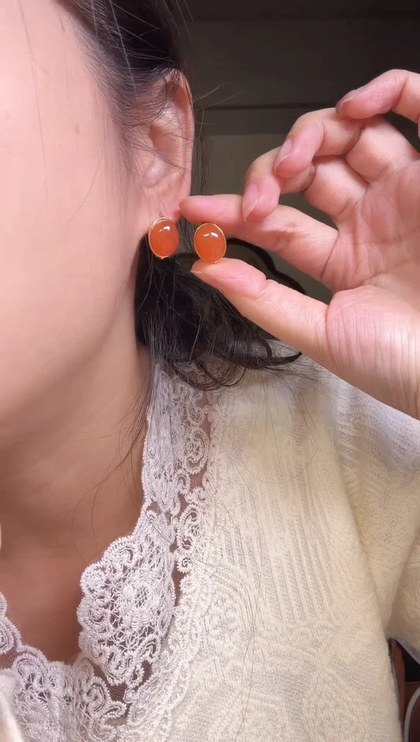 水晶摆件未镶嵌耳钉