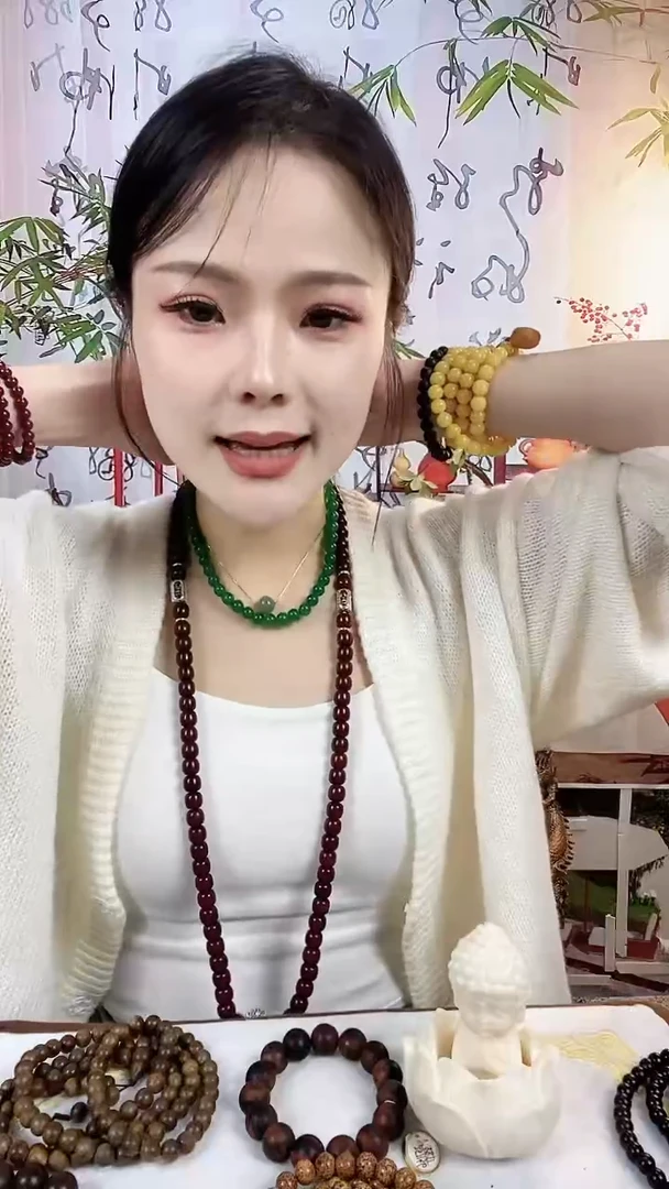 【闪购商品】白玉菩提吊坠绿珠锁骨链