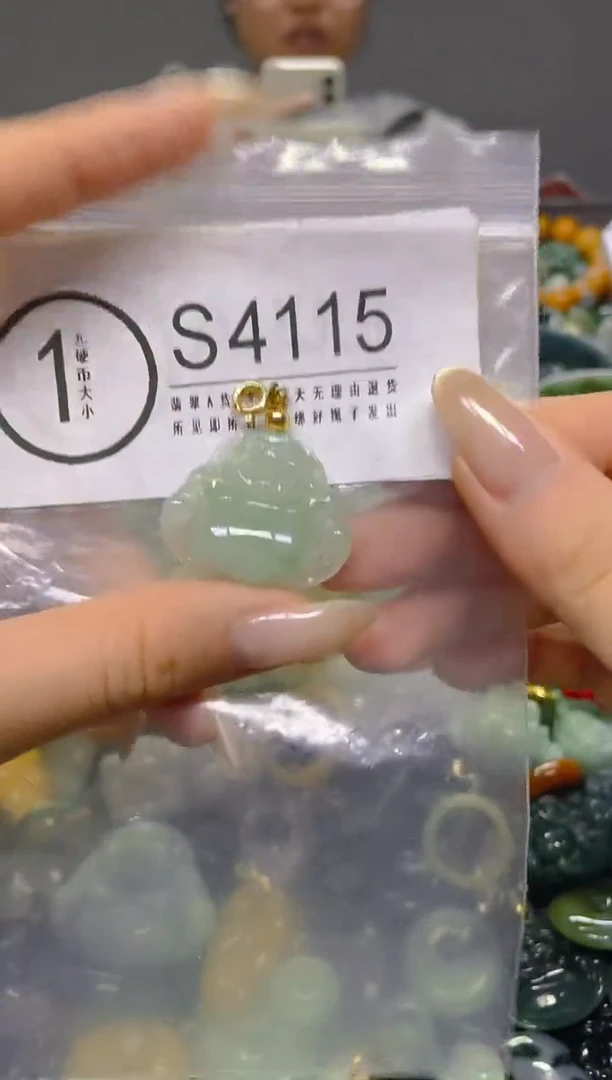 颈饰未镶嵌翡翠/ S /翡翠A货，一件也是批发价