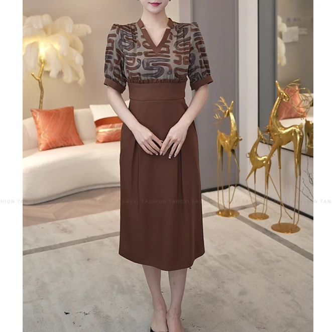 现货秋冬2025年新款【55】法式时尚优雅v领气质女人味a字连衣裙子