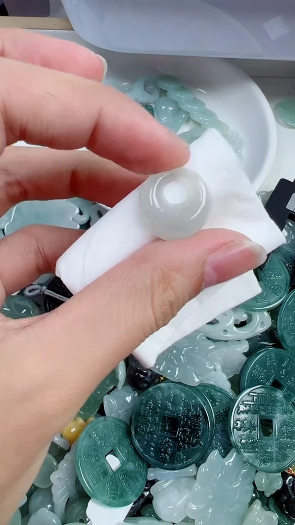 散珠翡翠1072号链接，A货翡翠