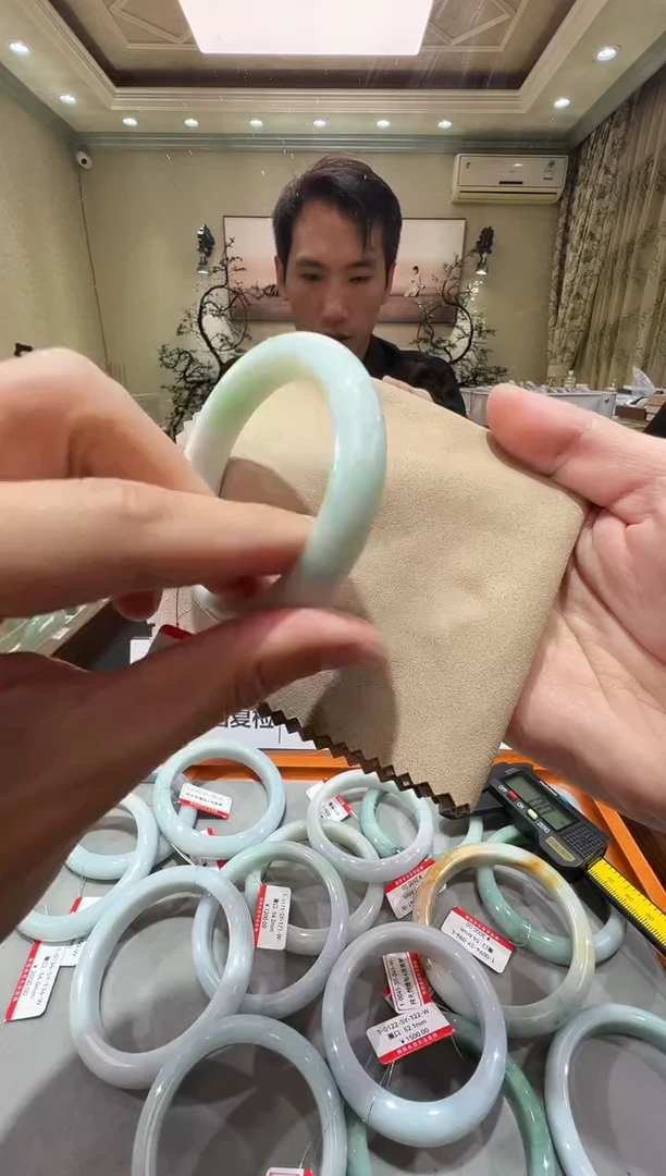 纯天然缅甸A货翡翠手镯54-55mm-纹-1-82号