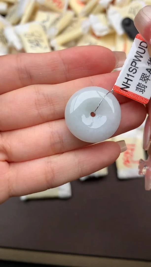 翡翠挂件未镶嵌一福利