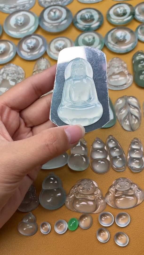 吊坠(不含链)未镶嵌翡翠14 素衣 49.7 32.3 3.6