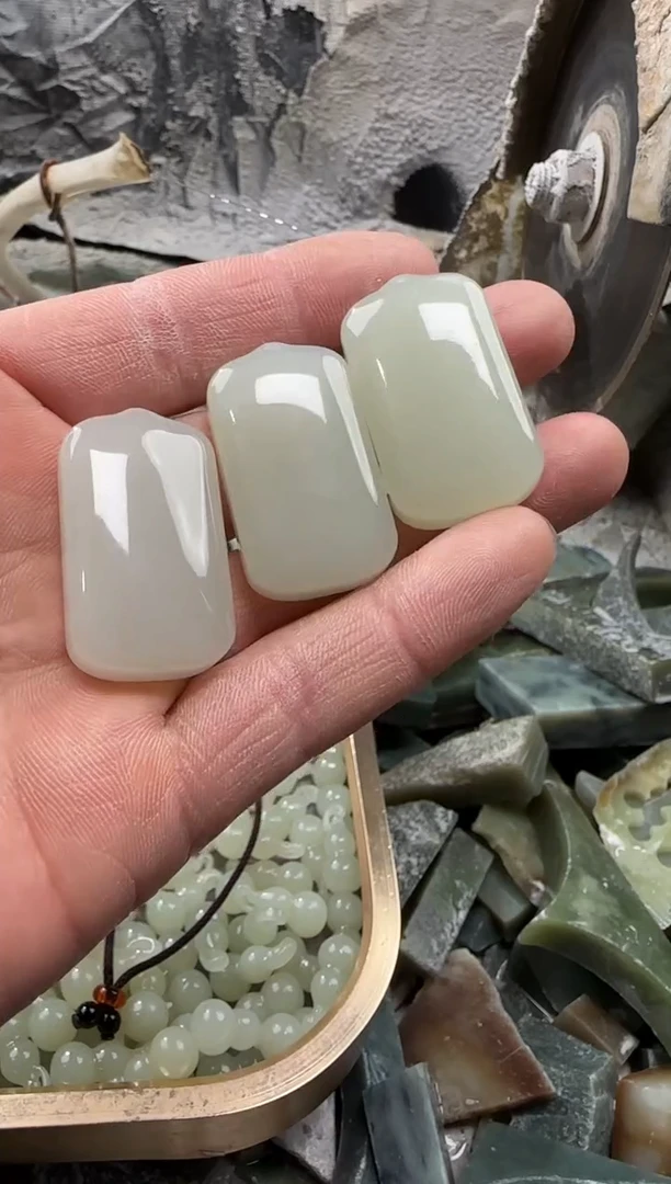 【闪购商品】和田玉颈饰未镶嵌吊坠 多样性拍一发一