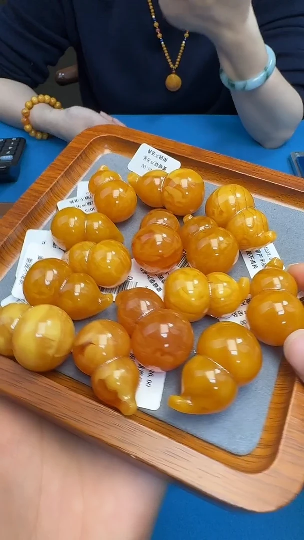 琥珀吊坠(赠链)未镶嵌天然保真蜜蜡葫芦套装（多样性发其一）送链子