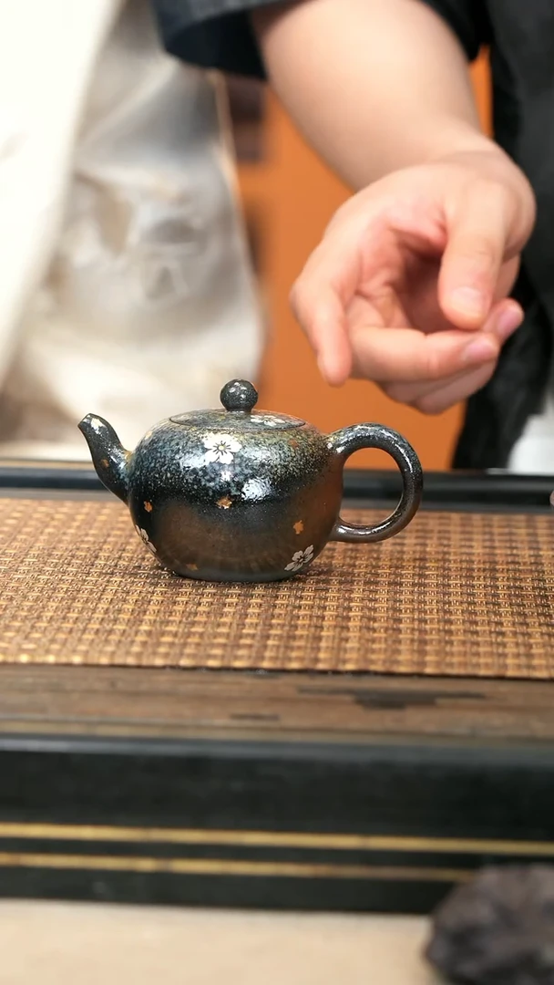 茶壶紫砂GFY52《一粒珠》紫檀木柴烧