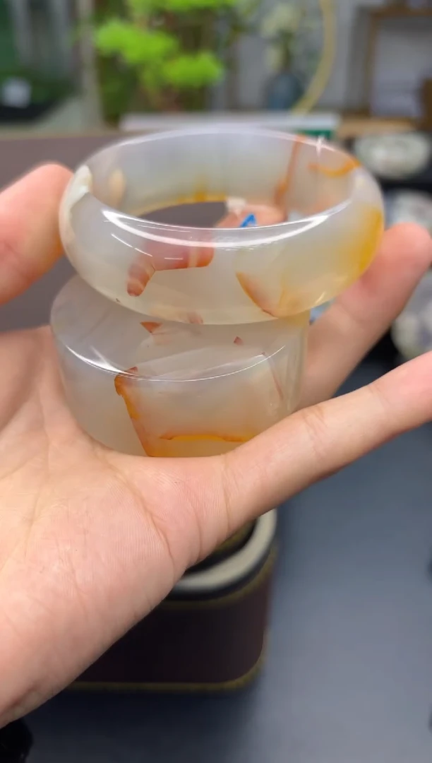 【闪购商品】石英质玉手镯未镶嵌C219(62圈赠送镯心)