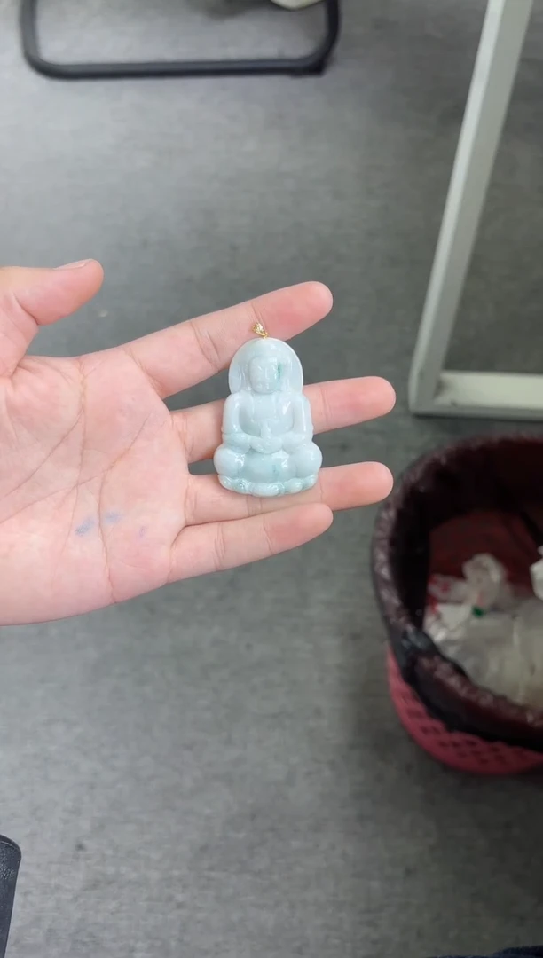 吊坠(赠链)未镶嵌翡翠观音