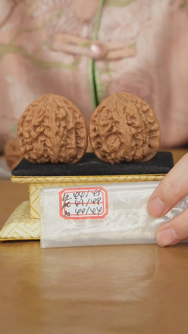 把件文玩核桃非嫁接大粗筋有修