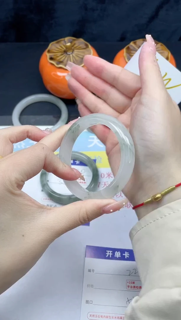 【闪购商品】石英质玉手镯未镶嵌221-51.8