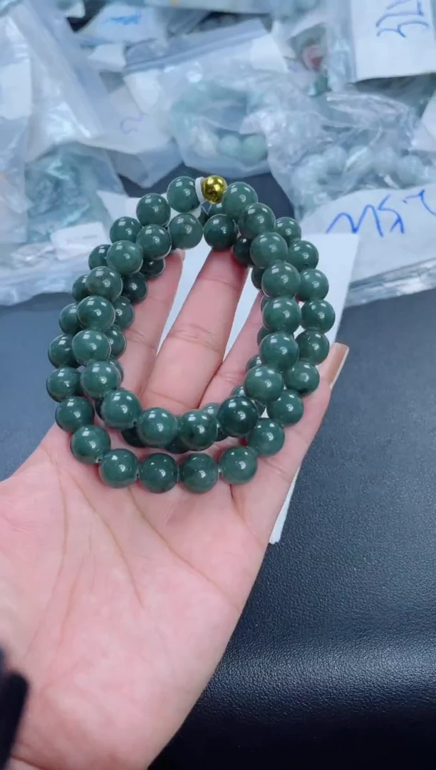 定制翡翠未镶嵌珠串