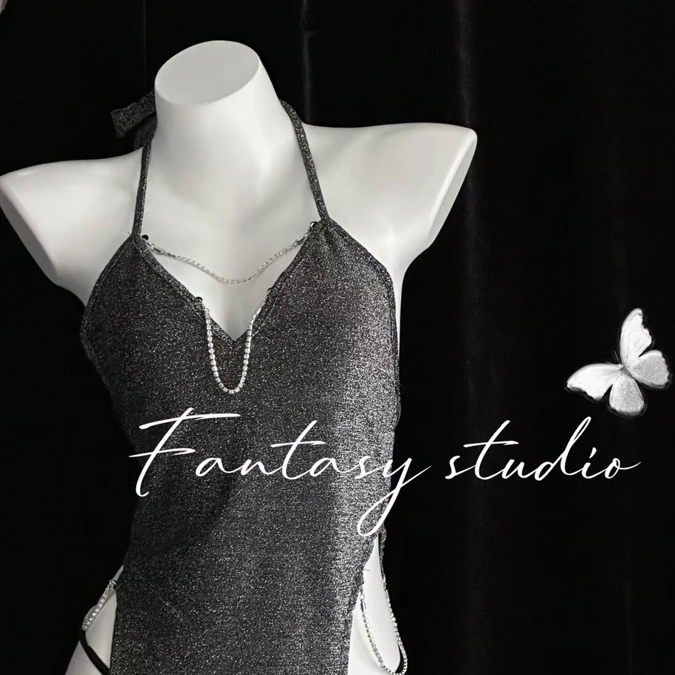 御姐系睡裙挂脖性感露背时尚网红气质女士