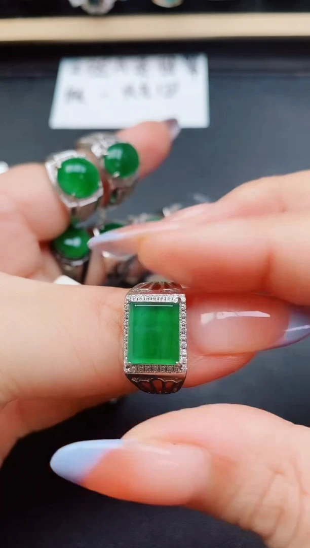 翡翠戒指银S925镶嵌12121