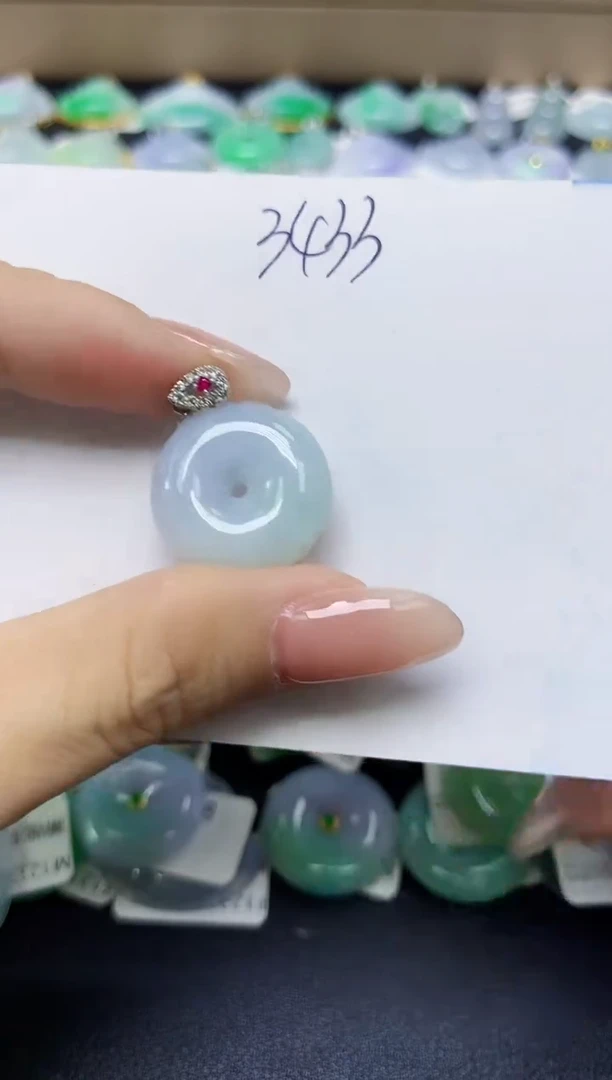 翡翠未镶嵌颈饰天然缅甸翡翠A货