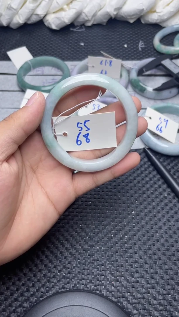 未镶嵌手镯翡翠超**宇68