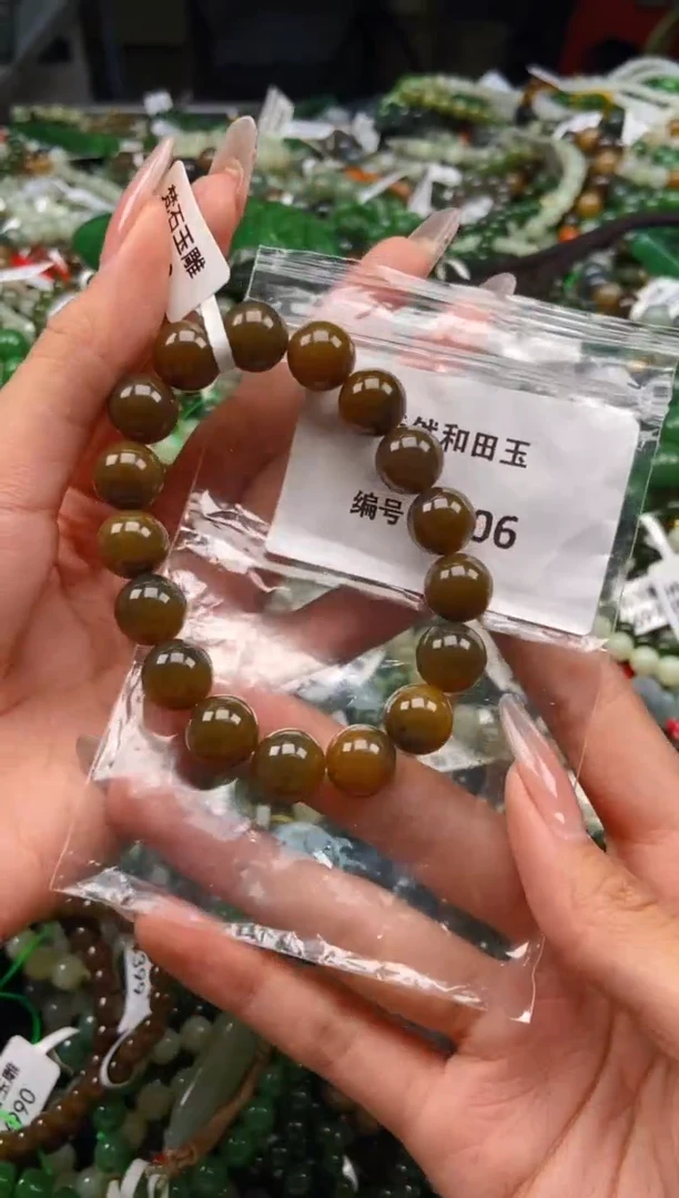 未镶嵌和田玉挂件1