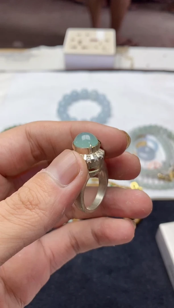 未镶嵌定制翡翠定制翡翠