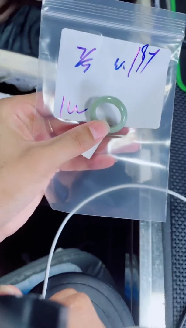 定制翡翠未镶嵌磊*戒圈