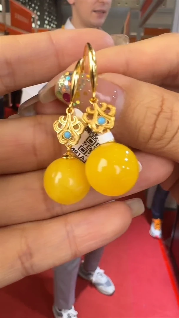 未镶嵌琥珀耳饰上海国际珠宝展假一罚十