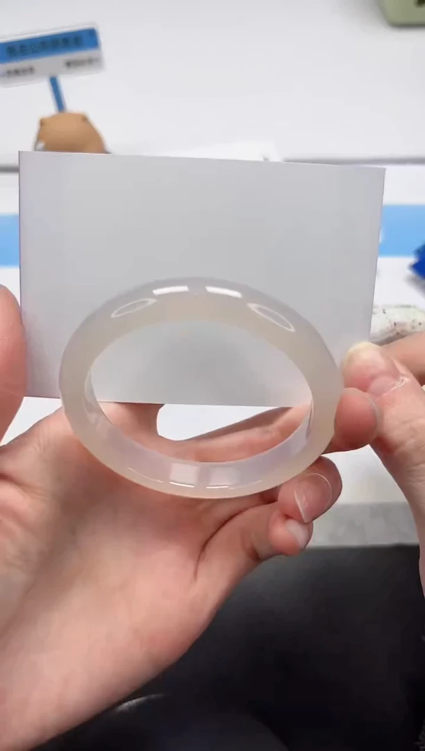 【闪购商品】石英质玉手镯未镶嵌V270-54.5