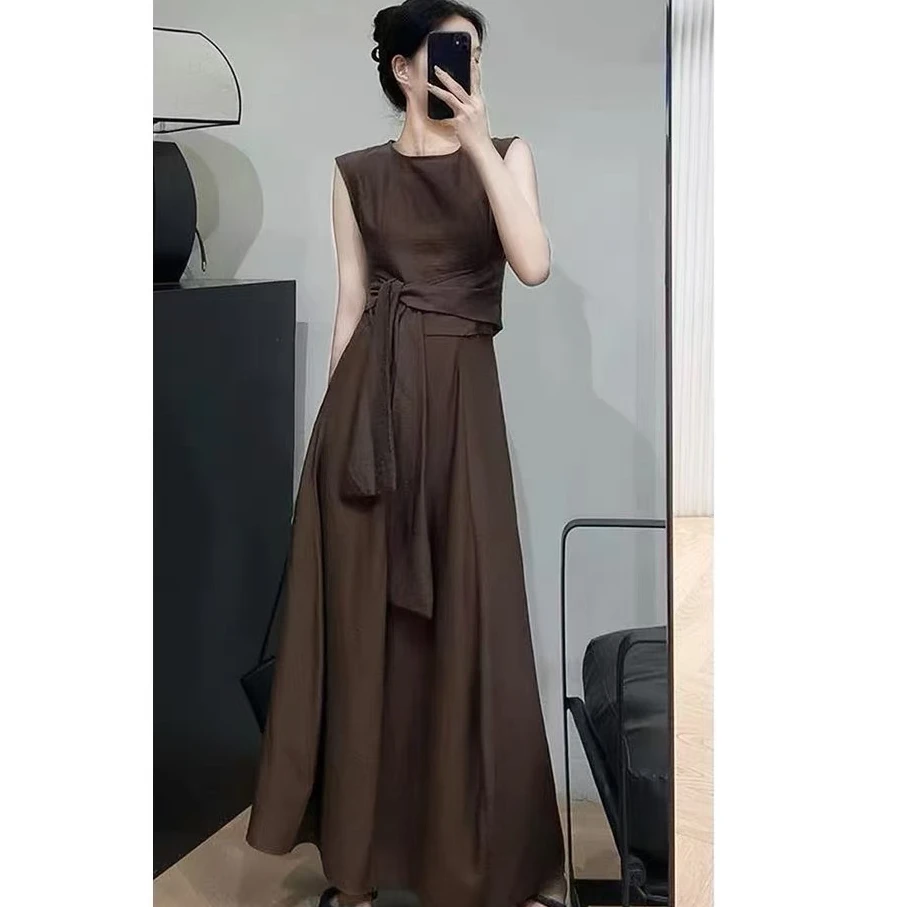 夏季新款别致独特收腰无袖连衣裙法式轻奢纯欲慵懒风女装高端裙子