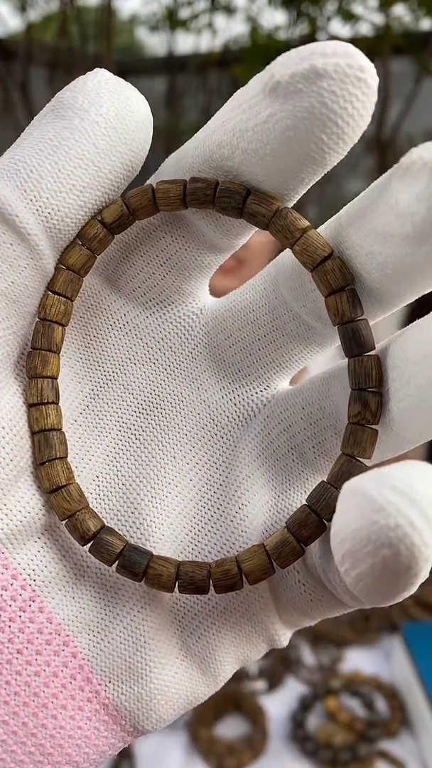 【闪购商品】沉香手串精品乌身随行桶珠单圈手串多样性发一