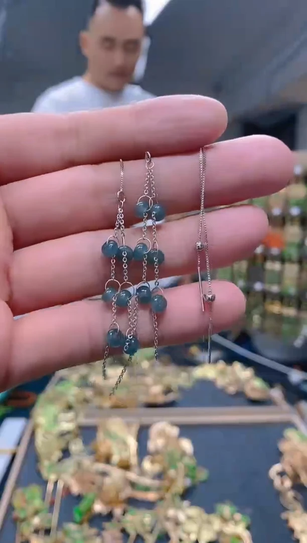 【闪购商品】翡翠耳饰银S925镶嵌178翡翠耳线