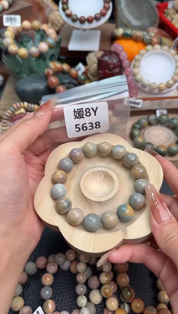 【闪购商品】石英质玉手链未镶嵌8Y5638