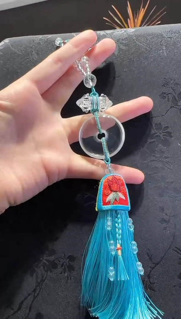 水晶手绳未镶嵌平安扣降魔锤款