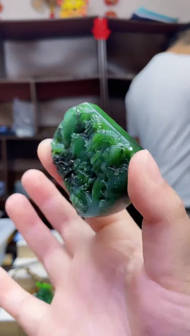 和田玉未镶嵌颈饰1