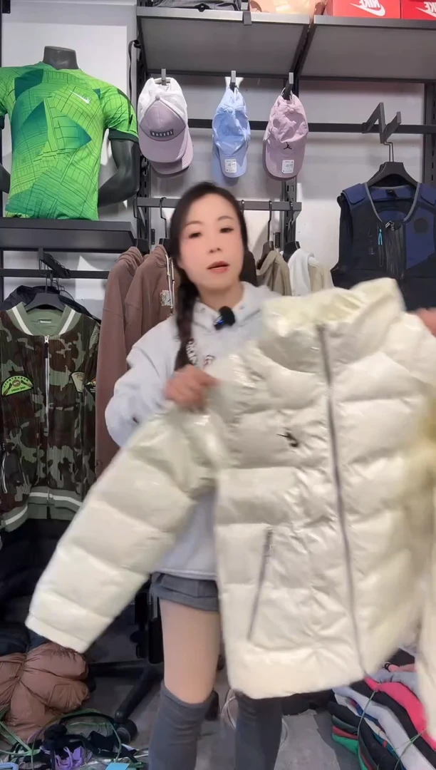 1197 编码 耐克卫衣服饰过款为准 尺码