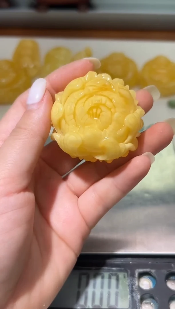 裸石琥珀未镶嵌蜜蜡吊坠