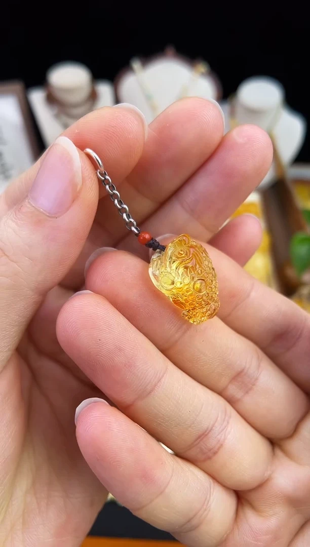 琥珀未镶嵌珠宝奇石柒月