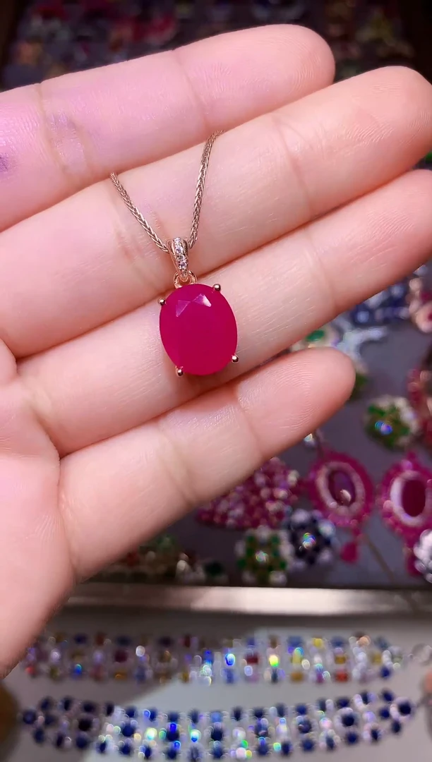 颈饰银S925镶嵌红宝石....