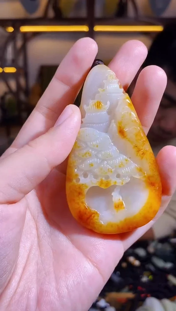 颈饰未镶嵌和田玉1