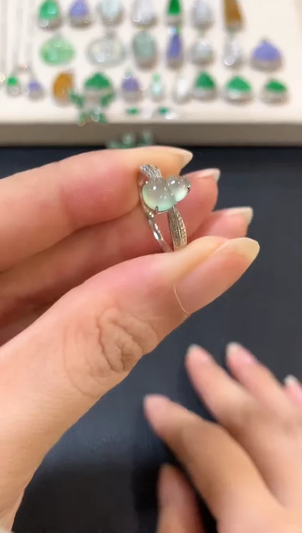 翡翠戒指18K金镶嵌b26