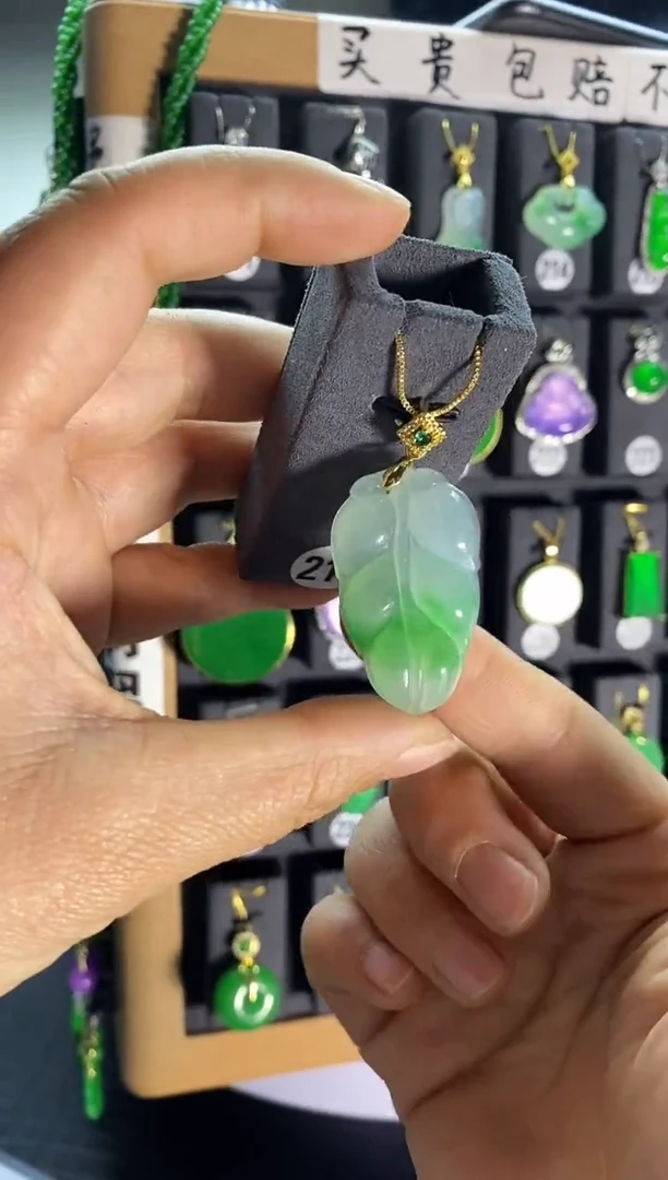 【闪购商品】翡翠耳饰银S925镶嵌217....